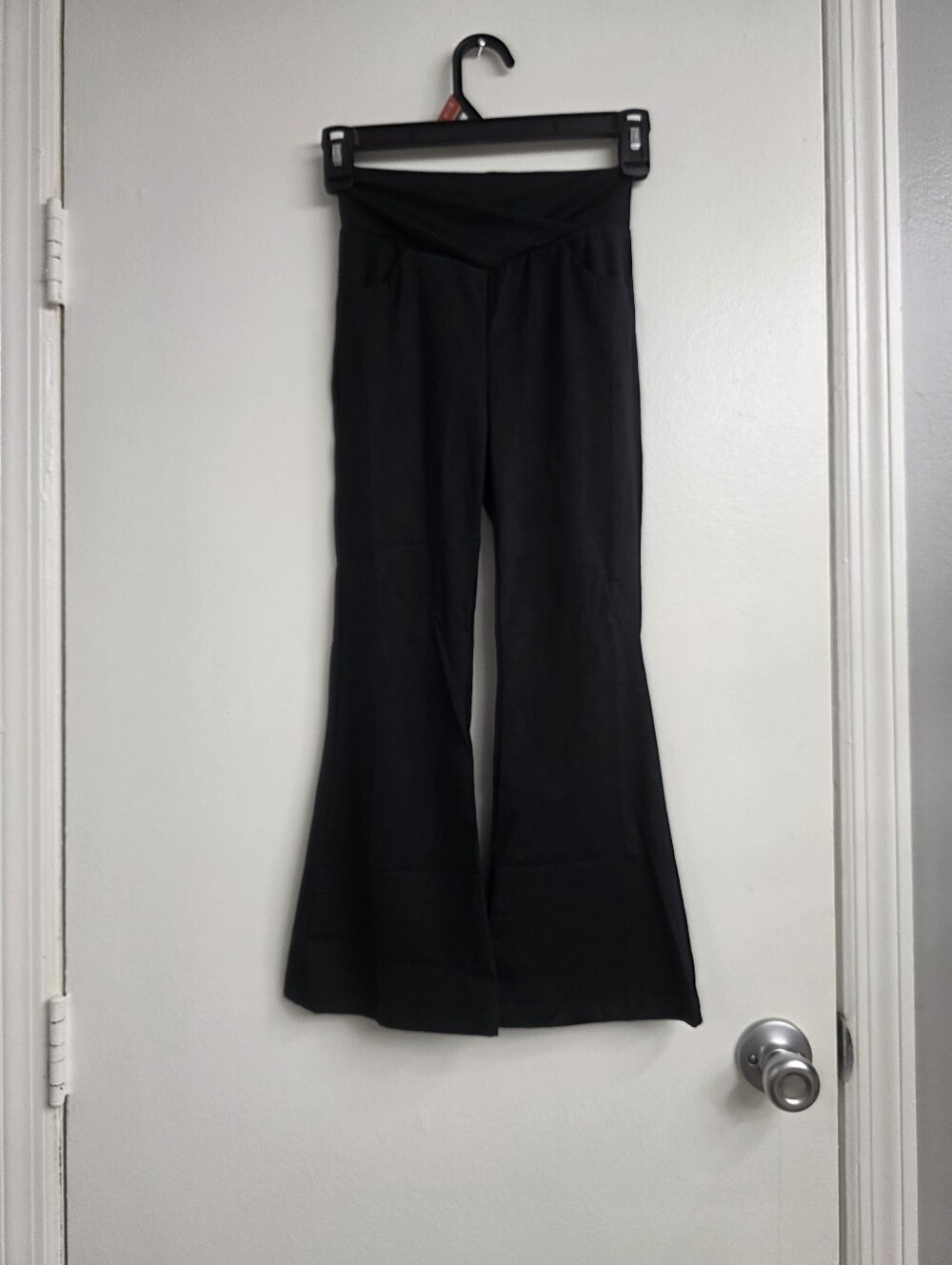 Black Women's Flared Yoga Pants